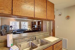 Fantasy Oaks Lodge 4 Bedroom Home by RedAwning