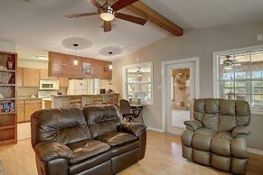 Fantasy Oaks Lodge 4 Bedroom Home by RedAwning