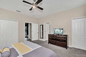 Modern Home, Big Pool Area Near Disney, CDC Cleaning 4cg456