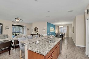 Modern Home, Big Pool Area Near Disney, CDC Cleaning 4cg456