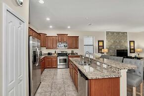 Modern Home, Big Pool Area Near Disney, CDC Cleaning 4cg456