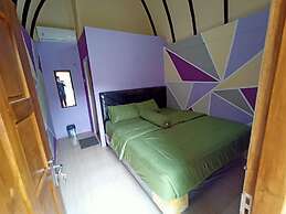 Bungalow Ungu Kebumen