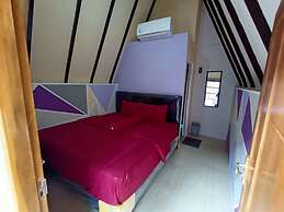 Bungalow Ungu Kebumen