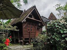 Singgasana Villa & Resto