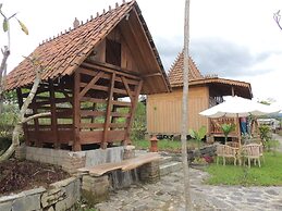 Singgasana Villa & Resto