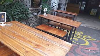 Ungu Nasional 2 Hotel