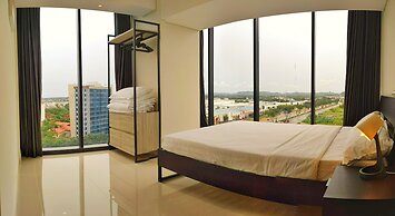 Lovina at Pollux Meisterstadt