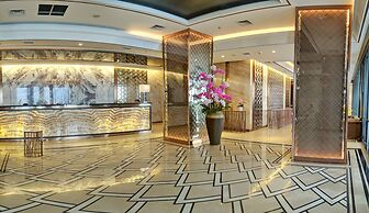 Lovina at Pollux Meisterstadt