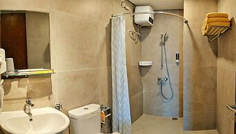 Lovina at Pollux Meisterstadt