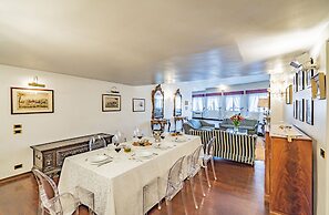 Ca' del Mercante Grand Canal