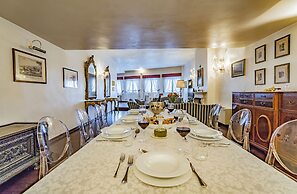 Ca' del Mercante Grand Canal