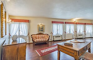 Ca' del Mercante Grand Canal