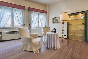 Ca' del Mercante Grand Canal