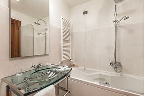 Ca' Del Monastero 1 Collection