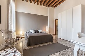 Ca' Del Monastero 4 Collection