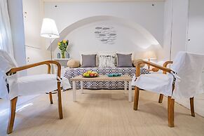 Lo Squero 1 The Secret Courtyard