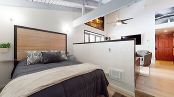 Mammoth Estates Studio Condos - 2 Blocks from The Village Gondola Stat