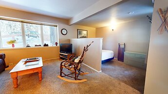 Mammoth Estates Studio Condos - 2 Blocks from The Village Gondola Stat