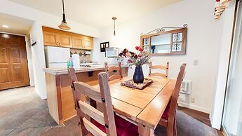 Mammoth Estates Studio Condos - 2 Blocks from The Village Gondola Stat