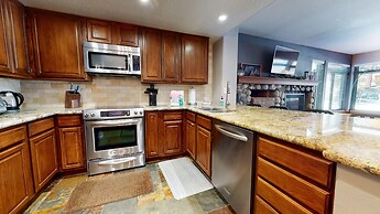 Silver Bear #30 2 Bedroom Condo