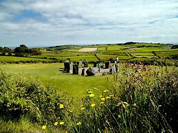The White Cottage Leap