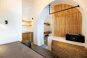 Omilos Beachfront House