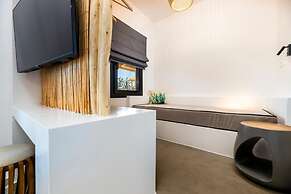 Omilos Beachfront House