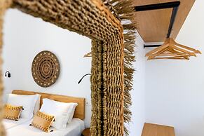 Omilos Beachfront House