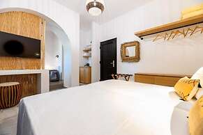 Omilos Beachfront House