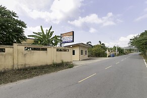 OYO 75392 Phachuen Resort