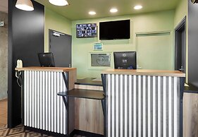 B&B HOTEL Le Port- Marly St-Germain en Laye