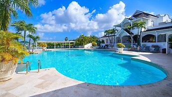 Sugar Hill - Frangipani by Blue Sky Luxury