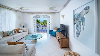 Sugar Hill - Frangipani by Blue Sky Luxury