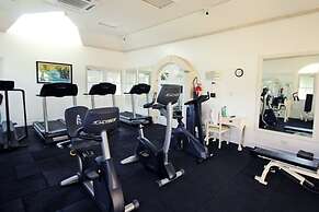 Sugar Hill - Frangipani by Blue Sky Luxury