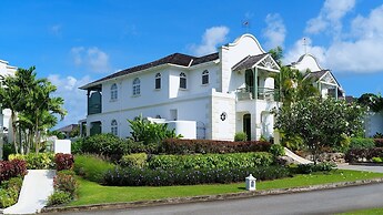 Sugar Hill - Frangipani by Blue Sky Luxury