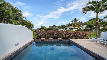 Sugar Hill - Frangipani by Blue Sky Luxury