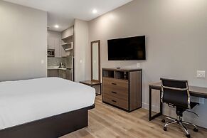 Clarion Pointe Port Arthur-Beaumont South