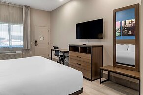 Clarion Pointe Port Arthur-Beaumont South