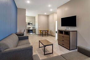 Clarion Pointe Port Arthur-Beaumont South