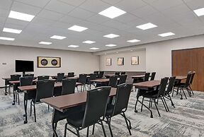Homewood Suites by Hilton Edison Woodbridge