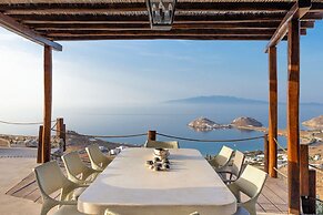 Seaview Villa Galanos at Kalafatis Beach