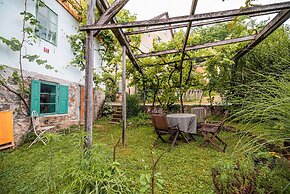 Vintage House Podliparska