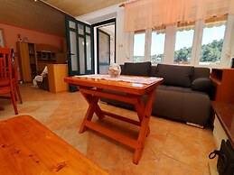 Stone House Horizont