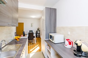 Apartments & Rooms Maždin
