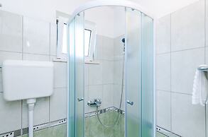 Apartments & Rooms Maždin