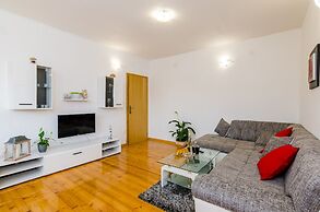 Apartments & Rooms Maždin