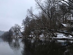 Sazava River Cottage With Boating Experience