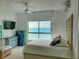 Lujoso Apartamento Frente al Mar