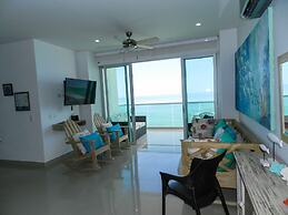 Lujoso Apartamento Frente al Mar