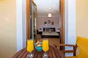 Louisa's Summer House